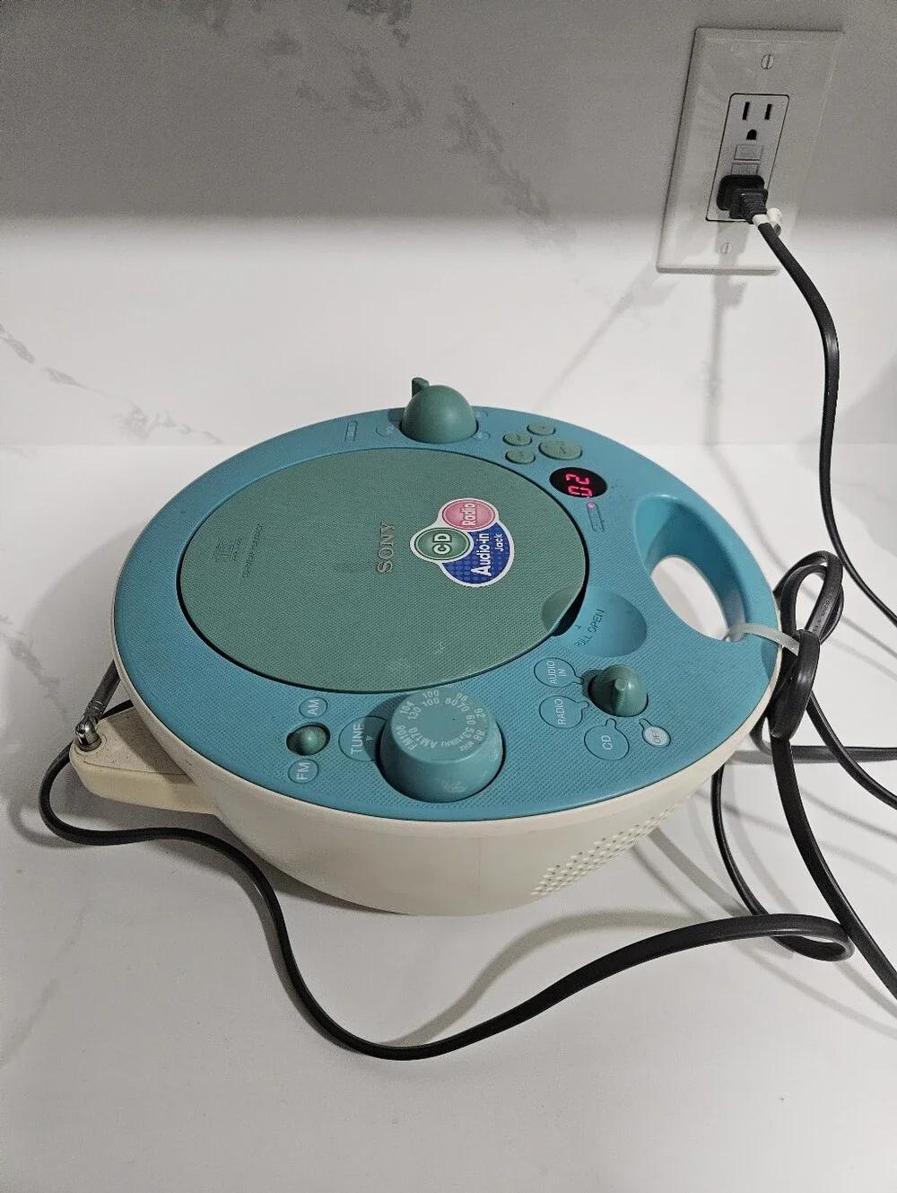 Sony ZS-E5 CD CD-R/RW Player AM FM Radio MP3 AUX - Tested Working Great!